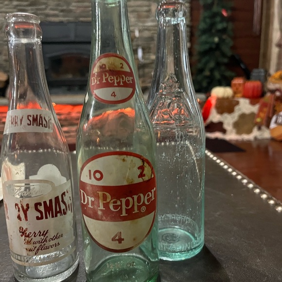 Vintage Dr.Pepper, RC Cola, And Cherry Smash Beverage Bottles Lot Of 3 - Picture 2 of 4